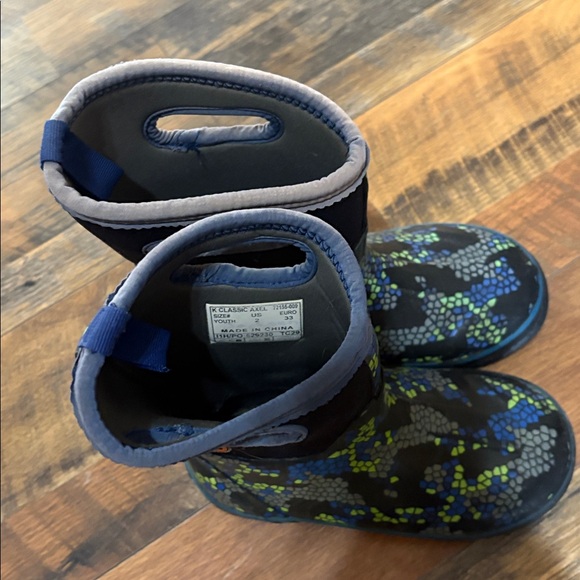 Kids BOGS boots - Picture 2 of 4